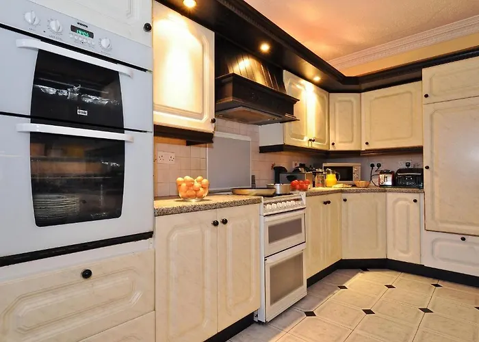 College Crest House Galway